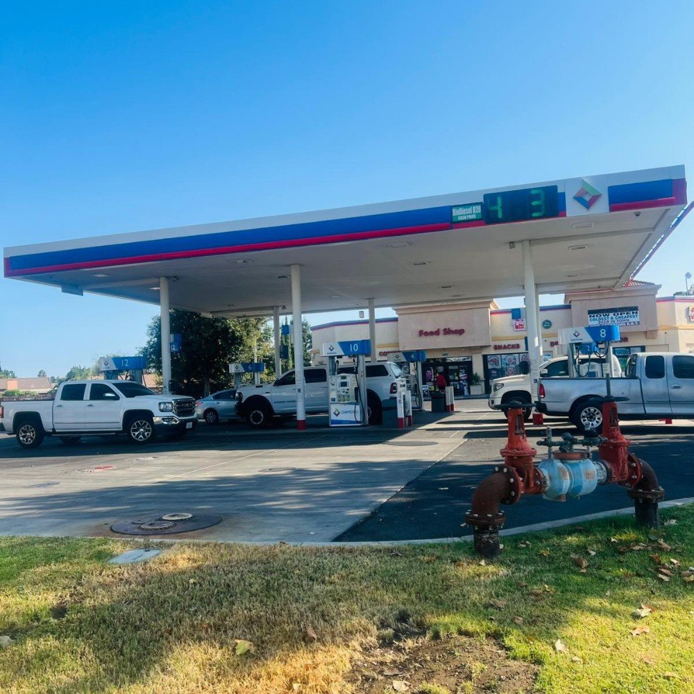 Big Diamond gas mart Modesto1