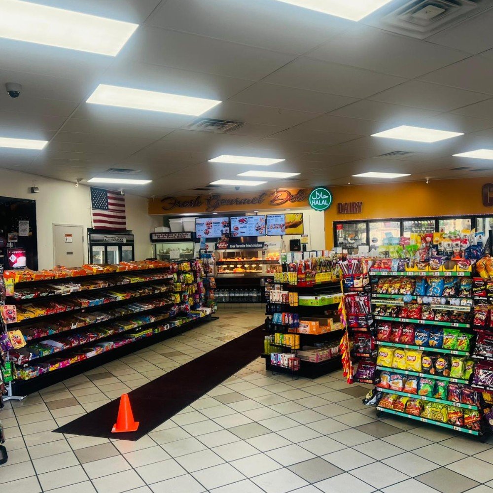 Big Diamond gas mart Modesto3