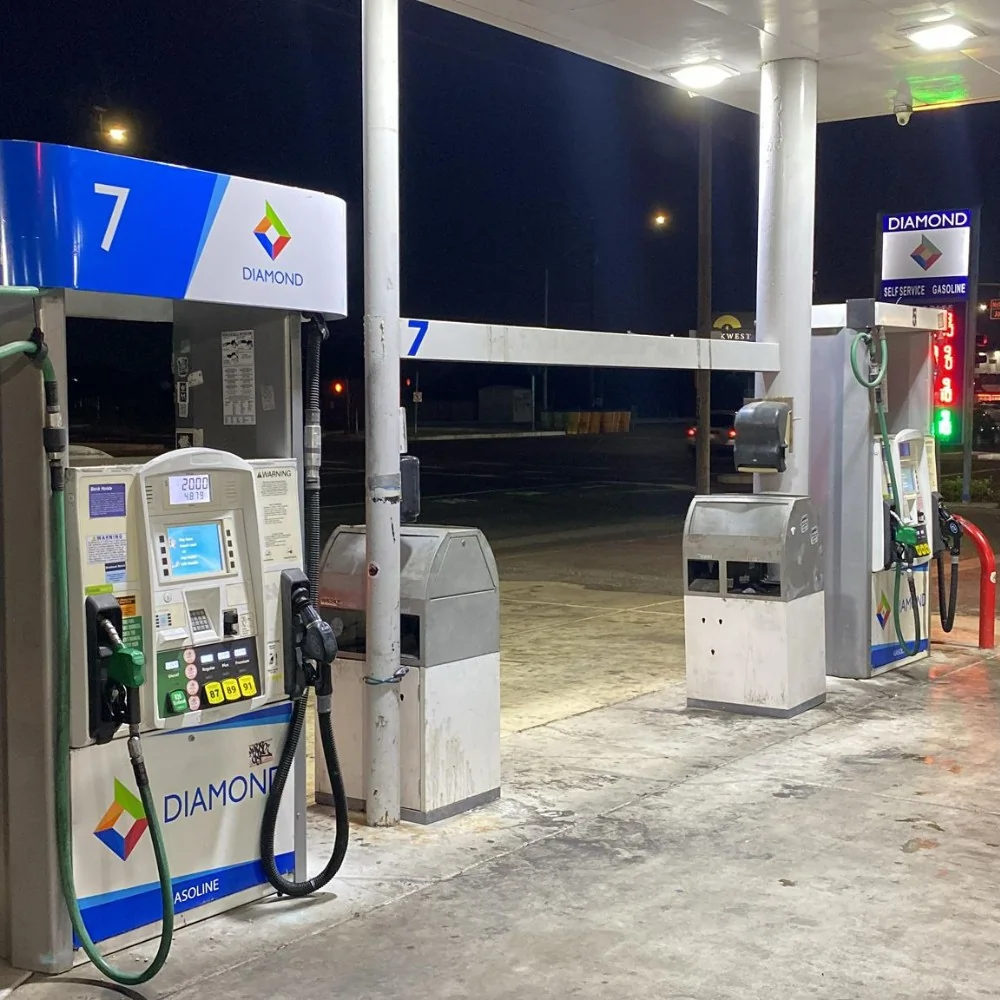 Diamond 3 8329, folsom blvd Sacramento CA 958263