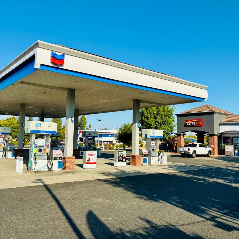 Diamond Gas 8 Chevron Roseville12