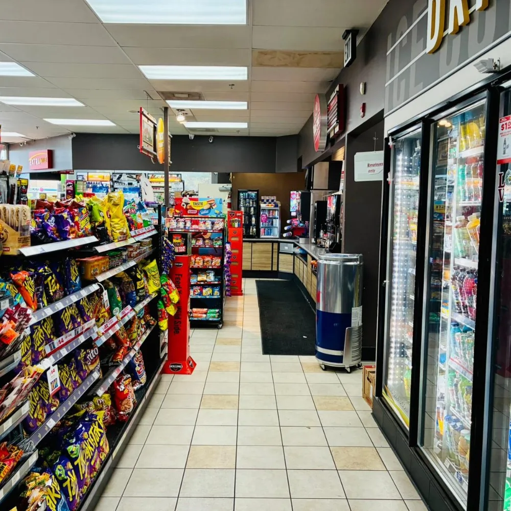 Diamond Gas 8 Chevron Roseville9